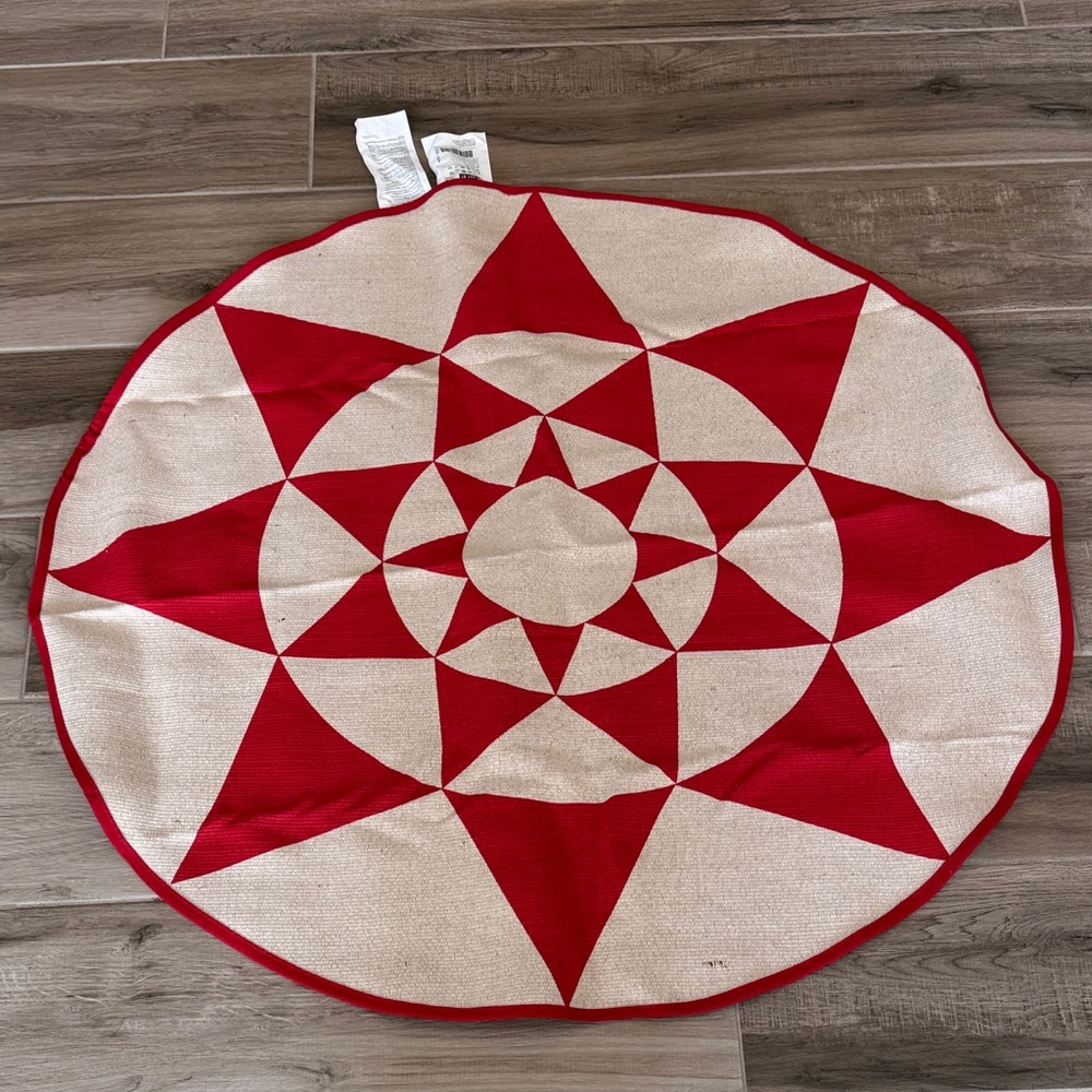 New IKEA VINTERFINT round tree mat under lay